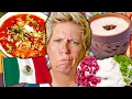Los Estadounidenses Prueban la Comida Mexicana Por Primera Vez Menudo Chapulines Conchas
