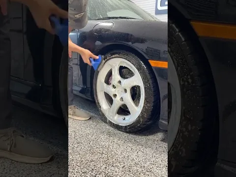Cleaning Dirty Porsche 911 Turbo Wheels!