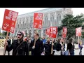 Seattle s 15 minimum wage law helping or hurting workers