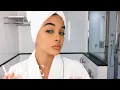 Model Jasmine Sanders s Golden Barbie Beauty Tutorial Vogue