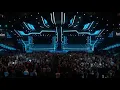 Reba McEntire- Back to God (ft. Lauren Daigle) Live