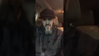 ماذا يفعل شخص مشتت   ضائع   تفرقت به السبل   دندنها