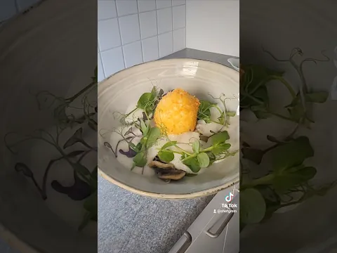 Rezept für frittierte Eier mit Parmesan-Emulsion #youtubeshorts #kochen #food #recipe #lecker