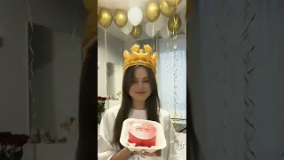 يعمريي اليوم عيد ميلادها لايك اشتراك محبين تيم تين فان تينا ايفا كيتي اريل كيسي كوين 