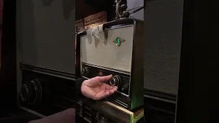 جهاز راديو قديم للمونتاج 