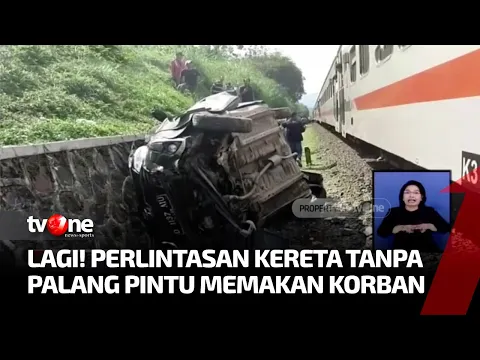 Minibus Ringsek Dihantam Kereta di Perlintasan Tanpa Palang Pintu