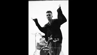 ده ولا جامد ولا نيله    دندنها