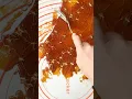 Transforming dry caramel into powder
