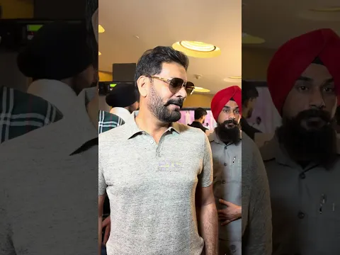 Jassi Jasbir arrives at the premiere of Bol Bhawein Na Bol film.