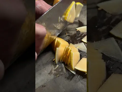 Rui “Golden River” SG2 NakiCleaver, crazy slicing on a melon #fyp #satisfying #kitchenknife