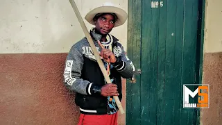 walaga lukwaja akipiga mbwa mbasha studio 2022 