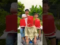 Download Lagu Twee broers wensen arme opa een fijne verjaardag, super schattig 😂😱🥳❤️🧍#shorts#cute🎈31324