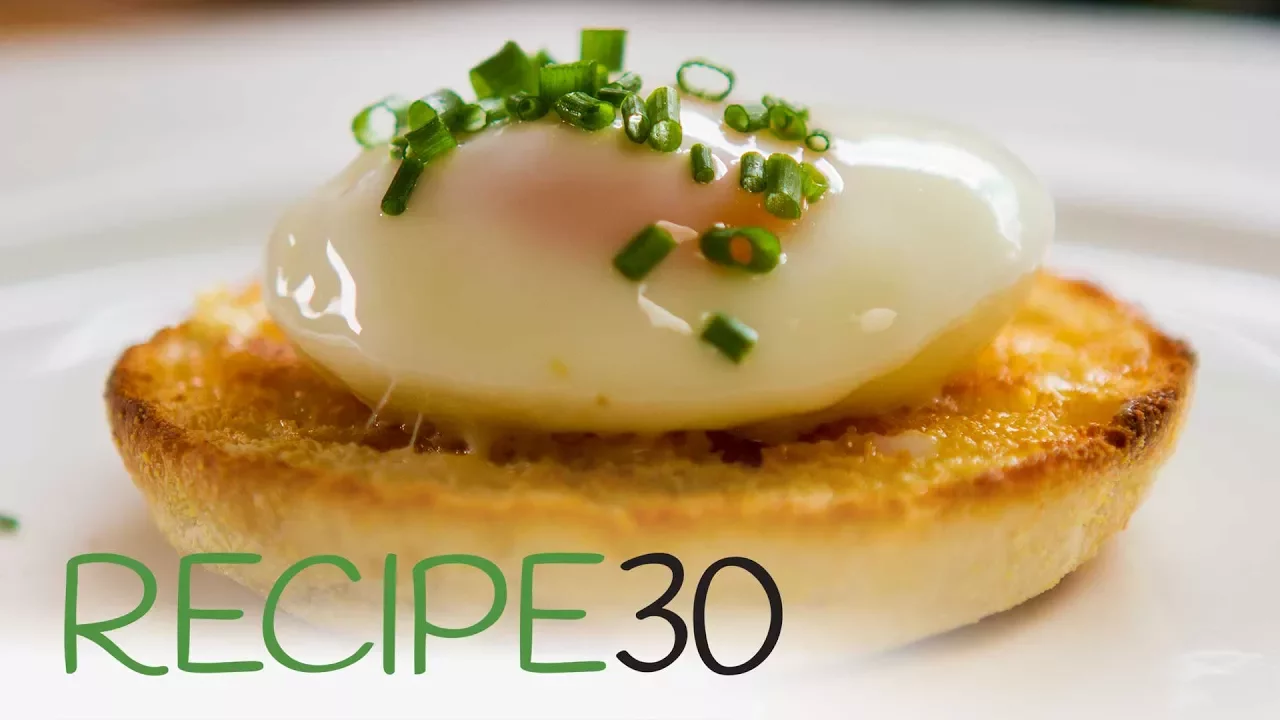 How to poach a perfect egg using a microwave in 60 seconds