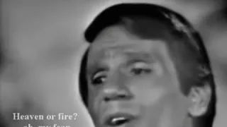 عبد الحليم حافظ     ميل وحذف منديله دندنها