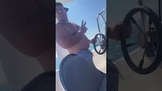 طراب كينغ يستمتع بعطلةالصيف  طراب كينغ يستمتع بعطلةالصيف