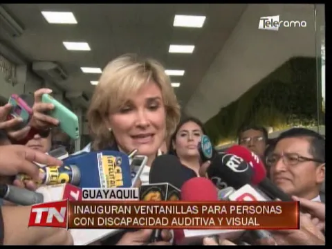 Inauguran ventanillas para personas con discapacidad auditiva y visual
