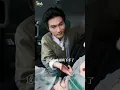 美女CEO路上突发隐疾，瘫倒在车上以为这辈子完了，殊不知路过的放牛小伙竟是隐世神医下山，一指触摸美女胸部当场治愈美女多年隐疾，美女CEO为感谢小伙当场献上千亿资产，上赶着嫁给穷小伙。