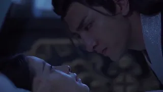 يدخل عليها غ رفتها ليصنع مشهد رومانسي غصبا عنها مشهد من مسلسل الرومانسي المصير الملتوي للح ب 