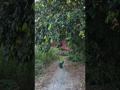 ये कोन बैठा है जल्दी से पकड़ लेता हूं 😳😍