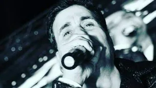 احمد شيبه يغني اغنية الفنانه شرين عبد الوهاب كل منسالك كلامك لاول مره في حفلات     دندنها