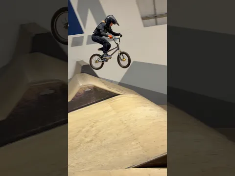 Skatepark: Big Jumps, Little Rider