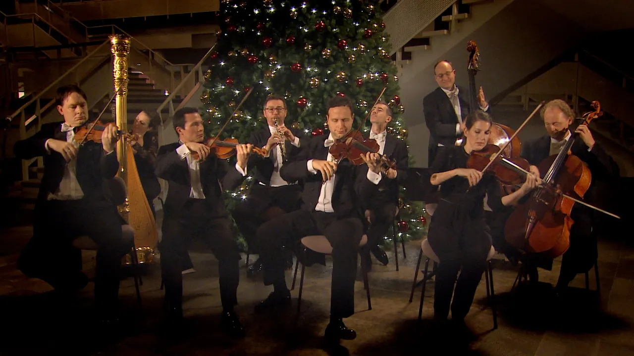 Stille Nacht (Silent Night) / Members of the Berliner Philharmoniker Stille Nacht (Silent Night) / Members of the Berliner Philharmoniker