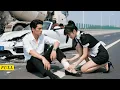 Download Lagu Cô Gái Giúp Việc Vô Tình Cứu Chàng Trai Lạ Bị Đụng Xe, Ai Ngờ Lại May Mắn Trở Thành Vợ Tổng Tài