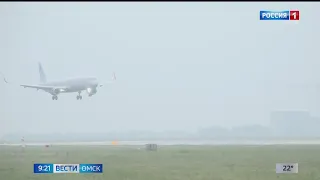 В Омском аэропорту проходит споттинг, посвященный 100-летию гражданской авиации
