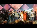 اليسا تتأثر أثناء غناء الى كل الي بحبوني مع اصدقائها بيروت 2018