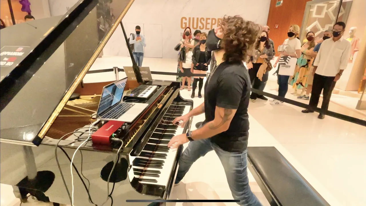 Dua Lipa Don't Start Now (Piano Shopping Mall) Dua Lipa Don't Start Now (Piano Shopping Mall)