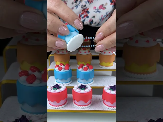 Clicker Cake Keychain, 5 varieties, Pi-Day, Clicky Toy! video thumbnail