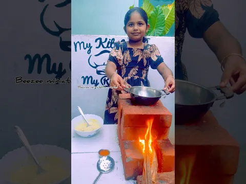 Spicy 🌶️ banana fry#spicy pazham pori#miniature kitchen#Shorts #