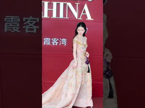 Zhao lusi at harper's bazaar annual gala. absolutely stunning and gorgeous π₯ #zhaolusi