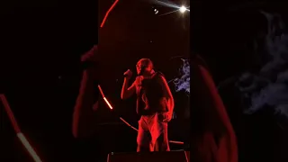 متأمنيش انك هتسبيني وحالة وترجعيلي في نفس الحالة ويجز من حفلة اليوم 