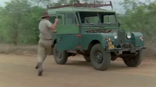 funny jeep scene part 1 the pickup god must be crazy