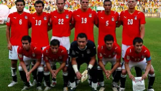 مصر يا أطيب قلب دندنها