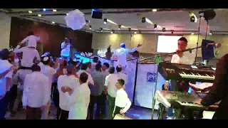 משיח אביבי חתונה אש 