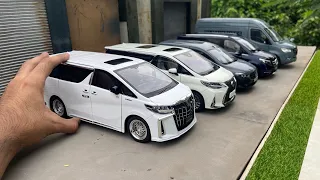1/18 Scale Van Collection | Diecast Model Cars