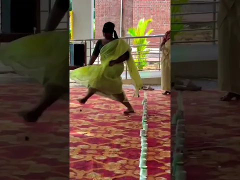 Vrindavan Jaungi Sakhi Na Laut Ke Aaungi 🌸 | Radha Rani Status