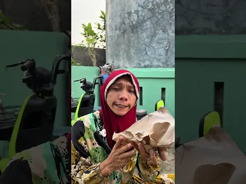 Kita kasih makanan bekas | KokoAdent