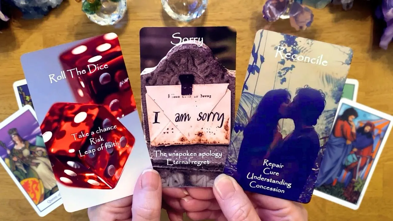 SOMEONE GAVE THEM ADVICE ON HOW TO MOVE FORWARD WITH YOU! 馃く (COLLECTIVE LOVE TAROT READING): video thumbnail