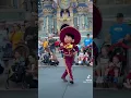 Download Lagu UN POCO LOCO! MIGUEL FROM PIXAR COCO