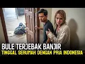 Download Lagu Terjebak Banjir, Bule dan Pemuda Indonesia Harus Bertahan Bersama di Satu Rumah