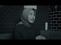 Gala Bunga Matahari - Sal Priadi ( Cover by Novia Ambar Ningrum )