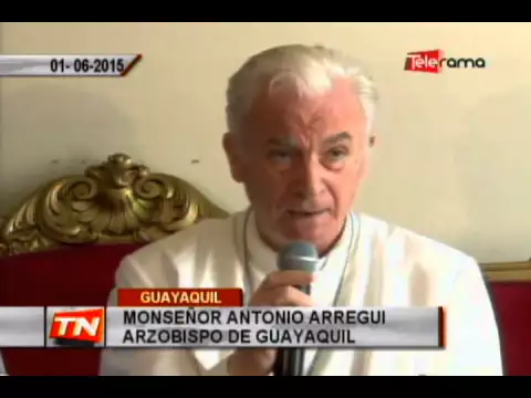 Fieles católicos contentos con misa campal en parque Samanes