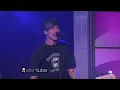 Exclusive! 5 Seconds of Summer Performs ‘She Looks So Perfect’