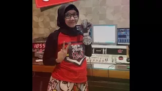 despacito versi dj berhijab nana wijaya fm surabaya