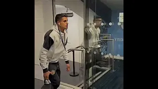 كانسيلو لم يقوم بالدعس على شعار ناديه السابق دندنها