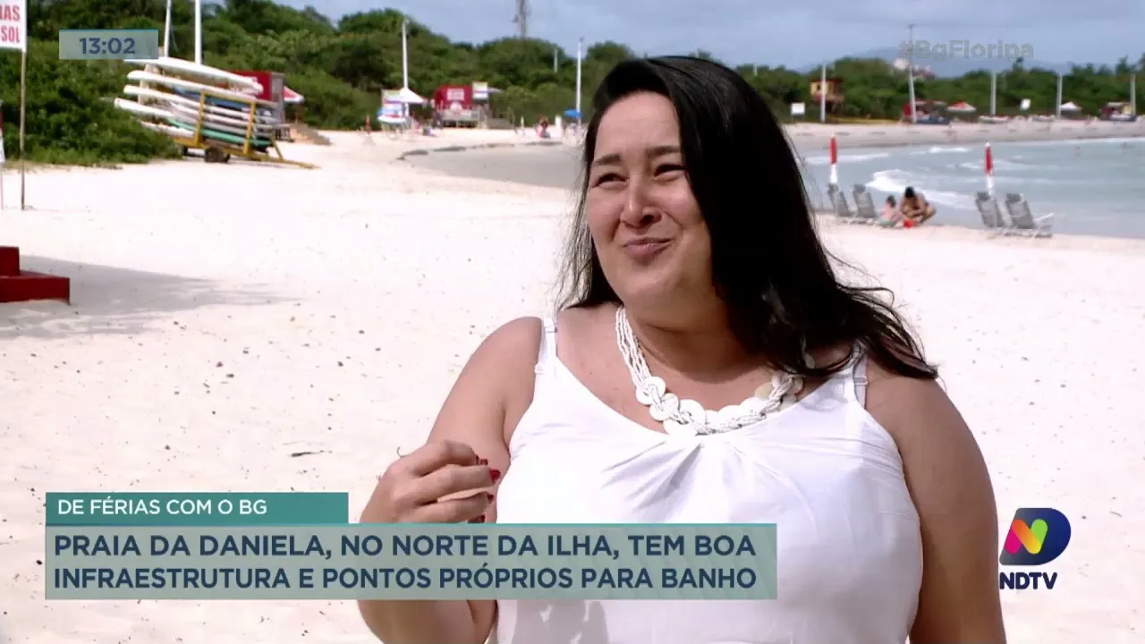 Praia da Daniela, no Norte de Florianópolis, tem boa infraestrutura e pontos próprios para banho