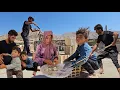 Download Lagu The challenge of building a structure with Saleh and Sadri's concreting: a day of effort and work